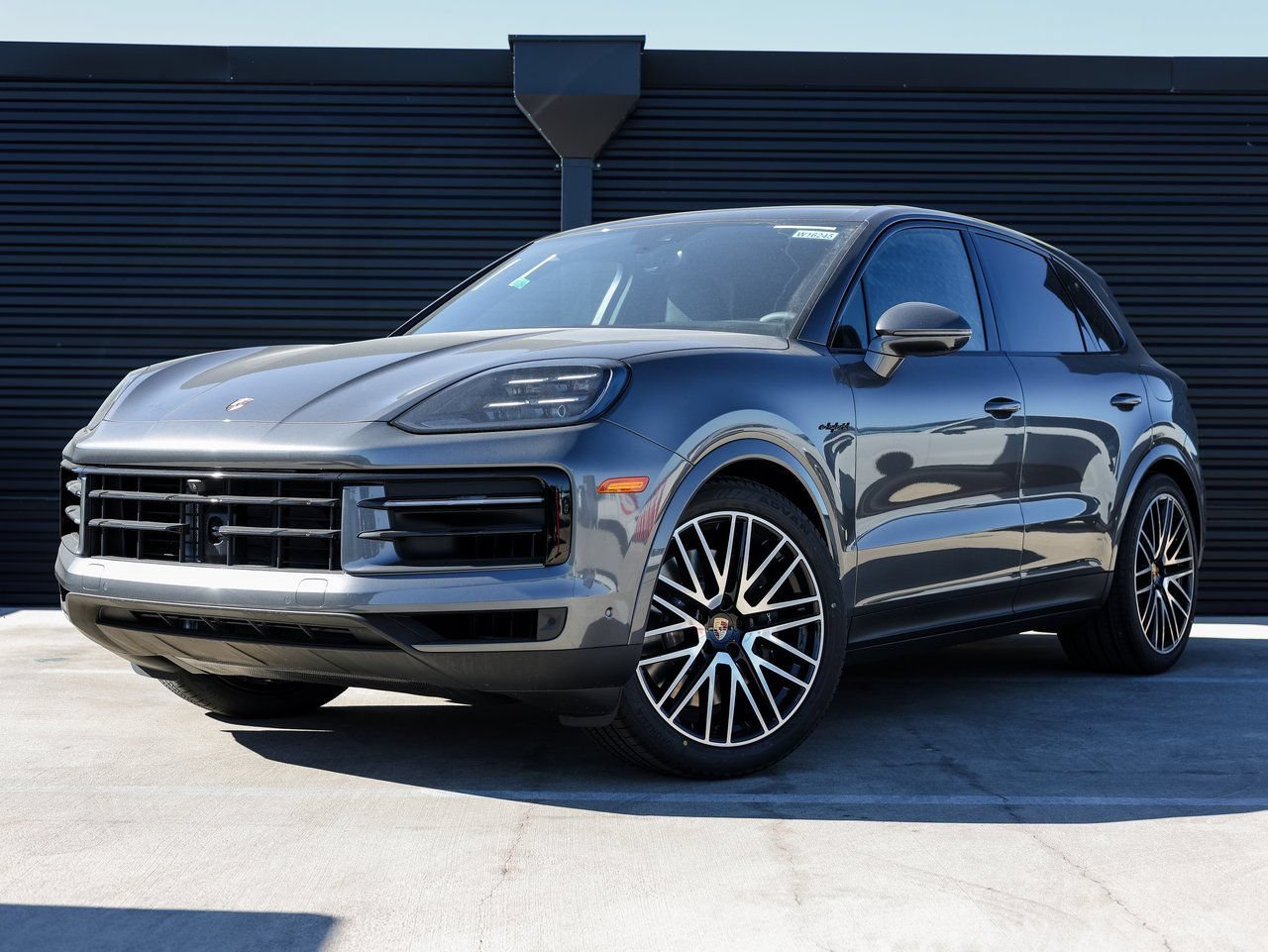 New 2026 Porsche Cayenne E-Hybrid AWD/4WD image 1