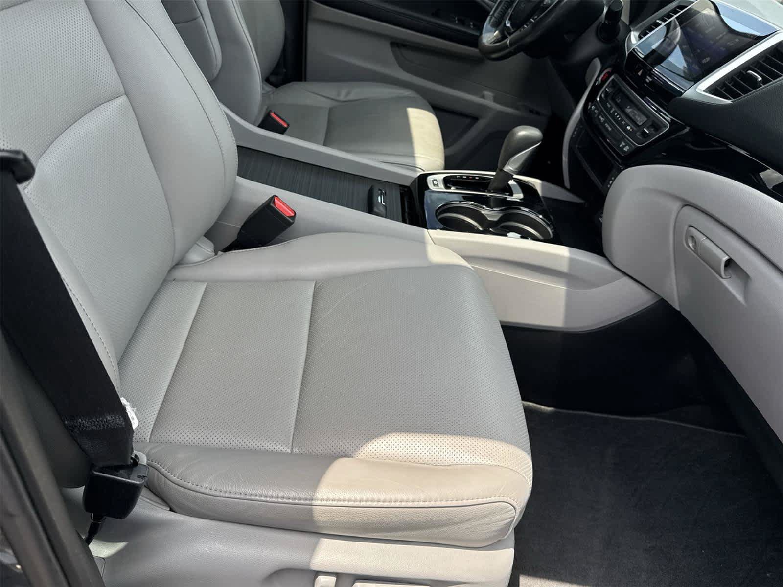 Used 2019 Honda Ridgeline RTL-E image 16