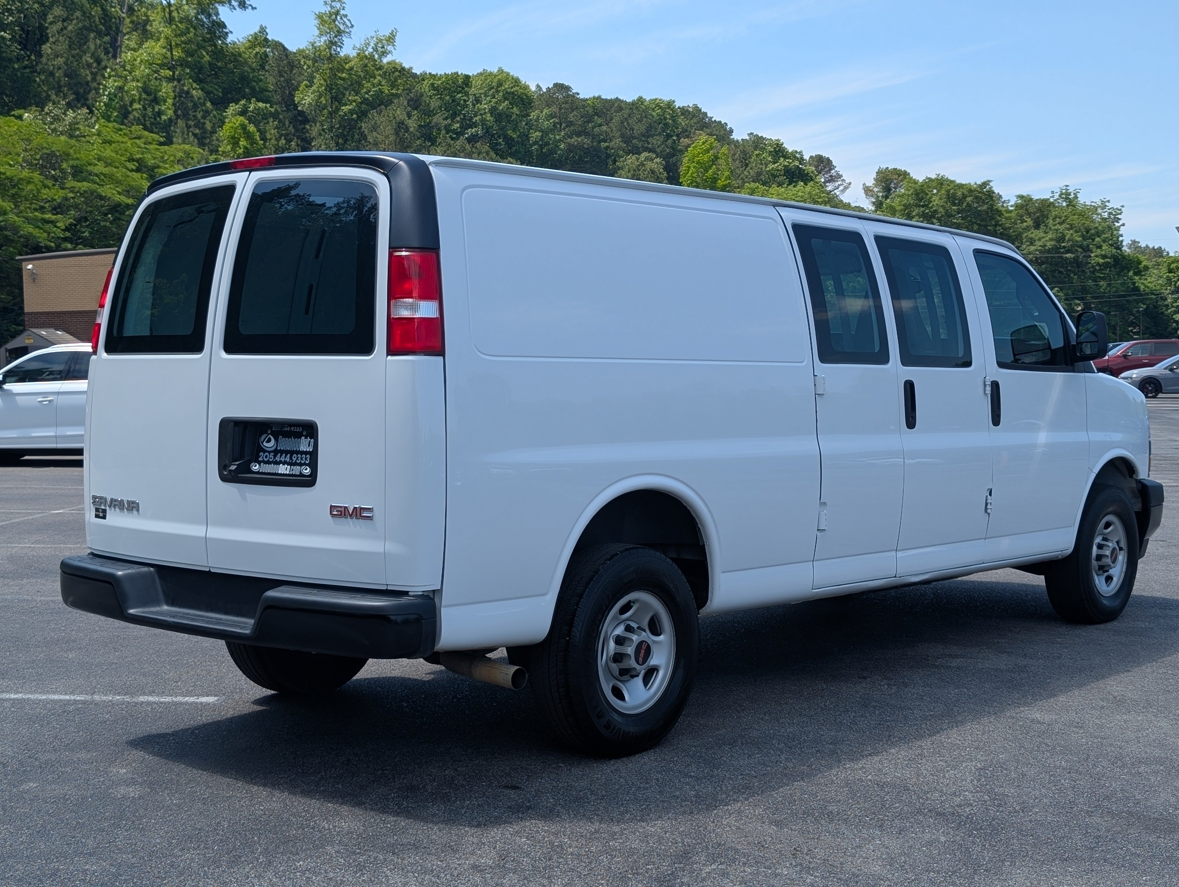 Used 2022 GMC Savana 3500 Extended w/ Driver Convenience Package RWD image 9