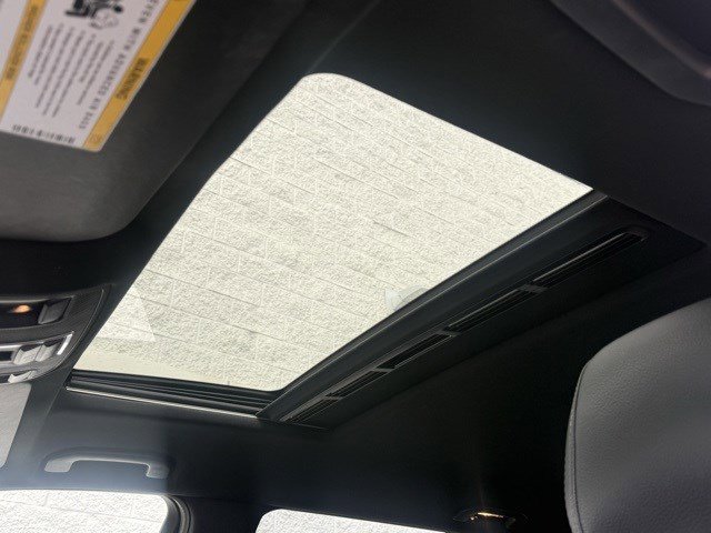 Used 2017 Mercedes-Benz GLS 450 4MATIC image 18