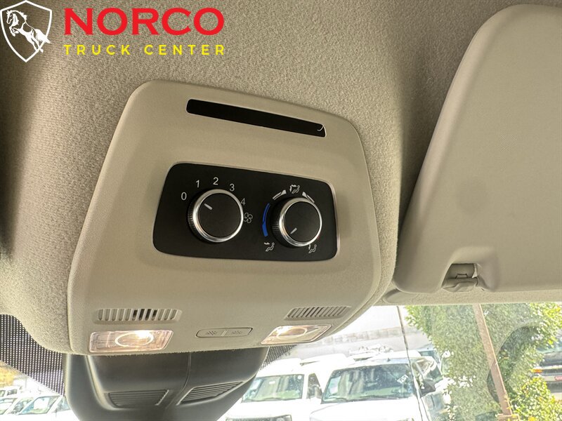 Used 2024 Ford Transit 350 XLT RWD image 25