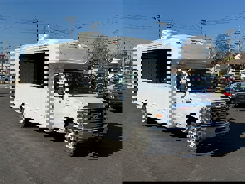 Used 2015 Ford E-450 and Econoline 450 Super Duty w/ Shuttle Bus Prep Package