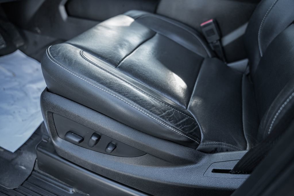 Used 2019 Chevrolet Silverado 3500 LTZ w/ Duramax Plus Package image 36