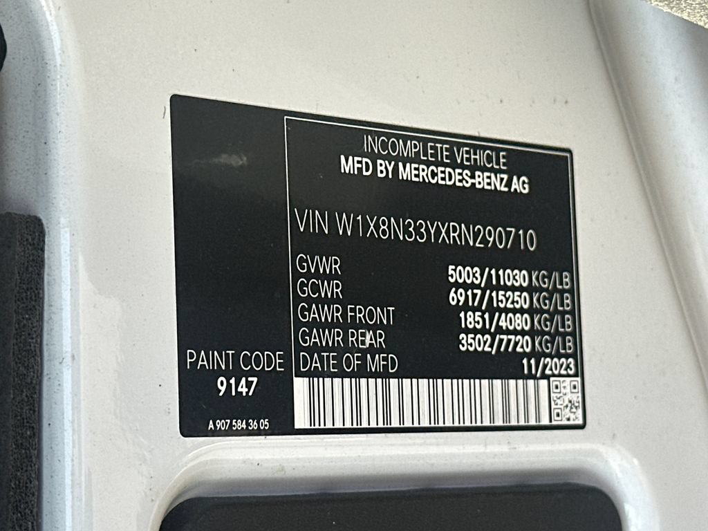 Used 2024 Mercedes-Benz Sprinter 3500 image 9