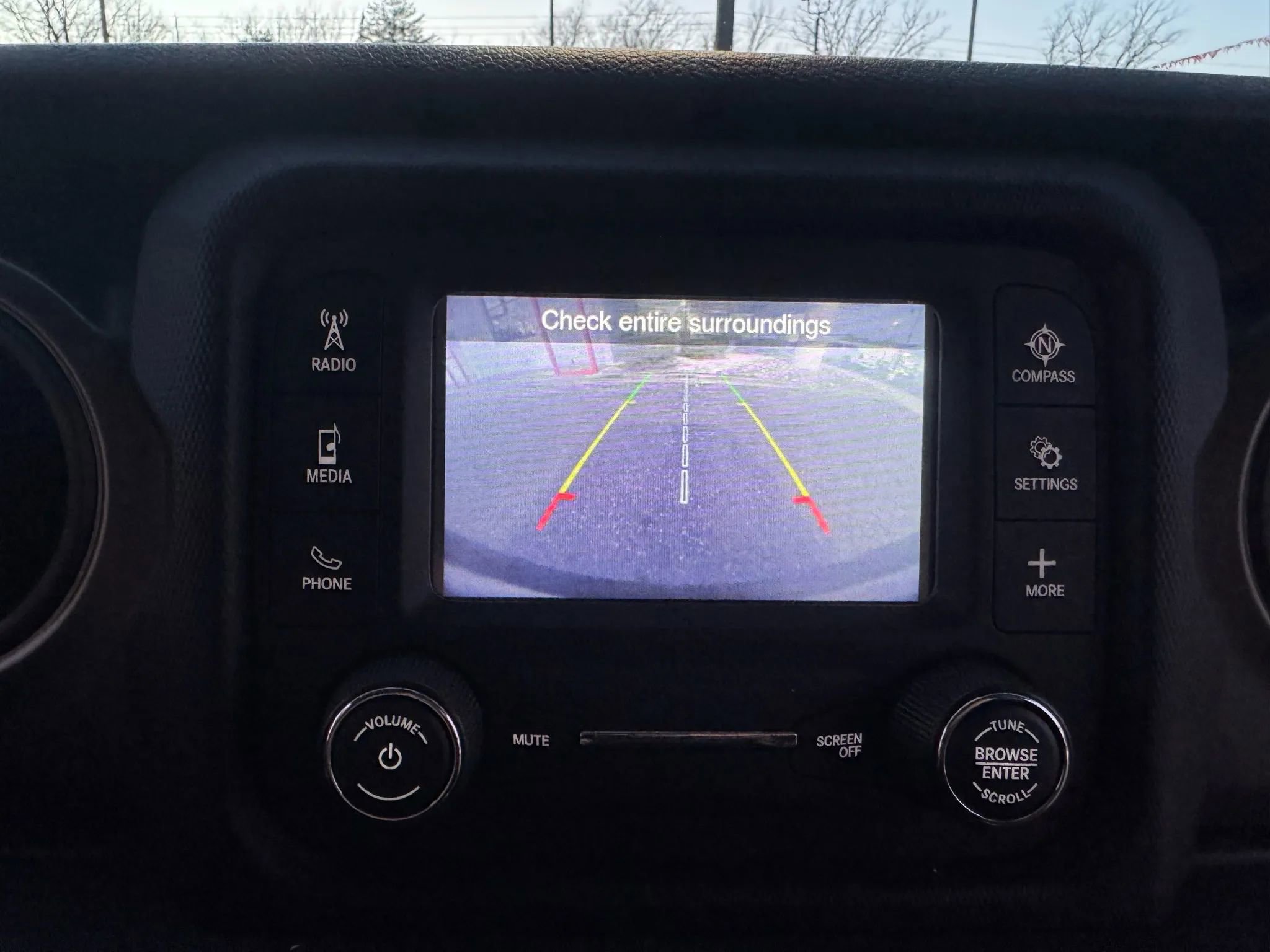 Used 2018 Jeep Wrangler Unlimited Sport S image 25