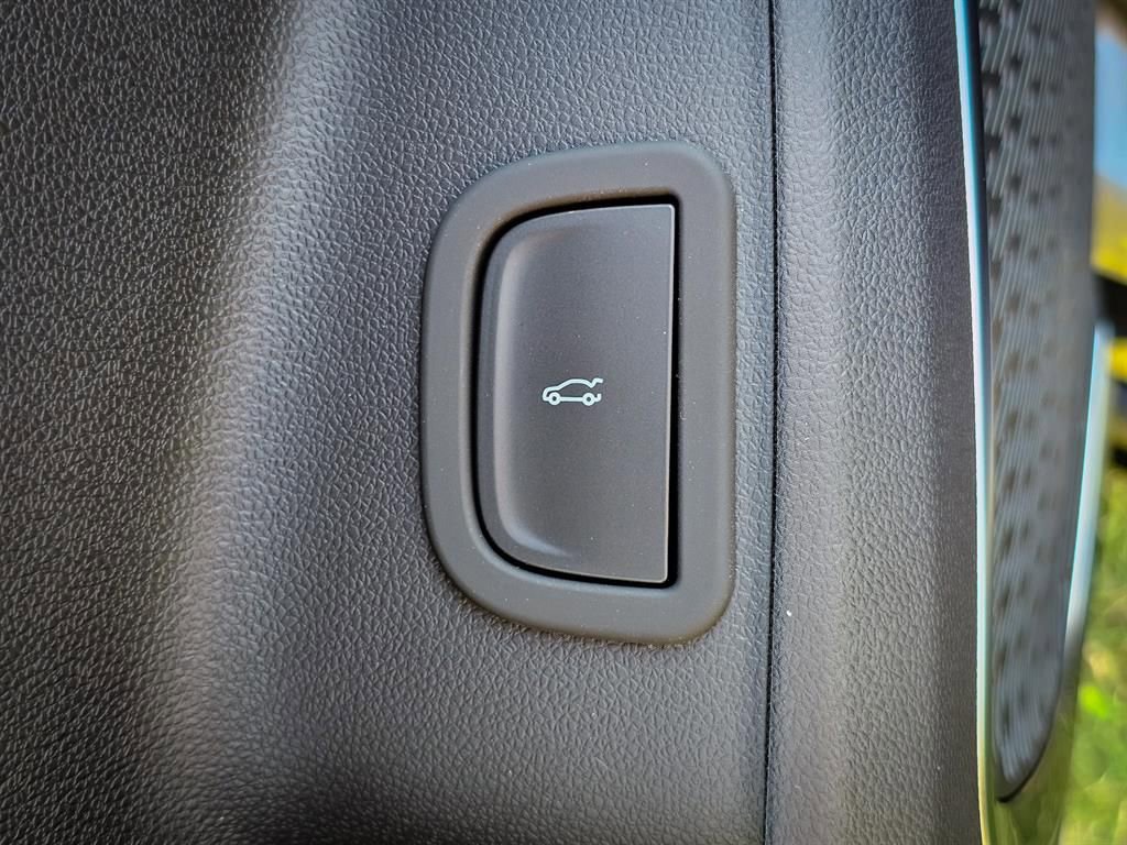 New 2026 Buick Enclave Sport Touring w/ Power Package image 13