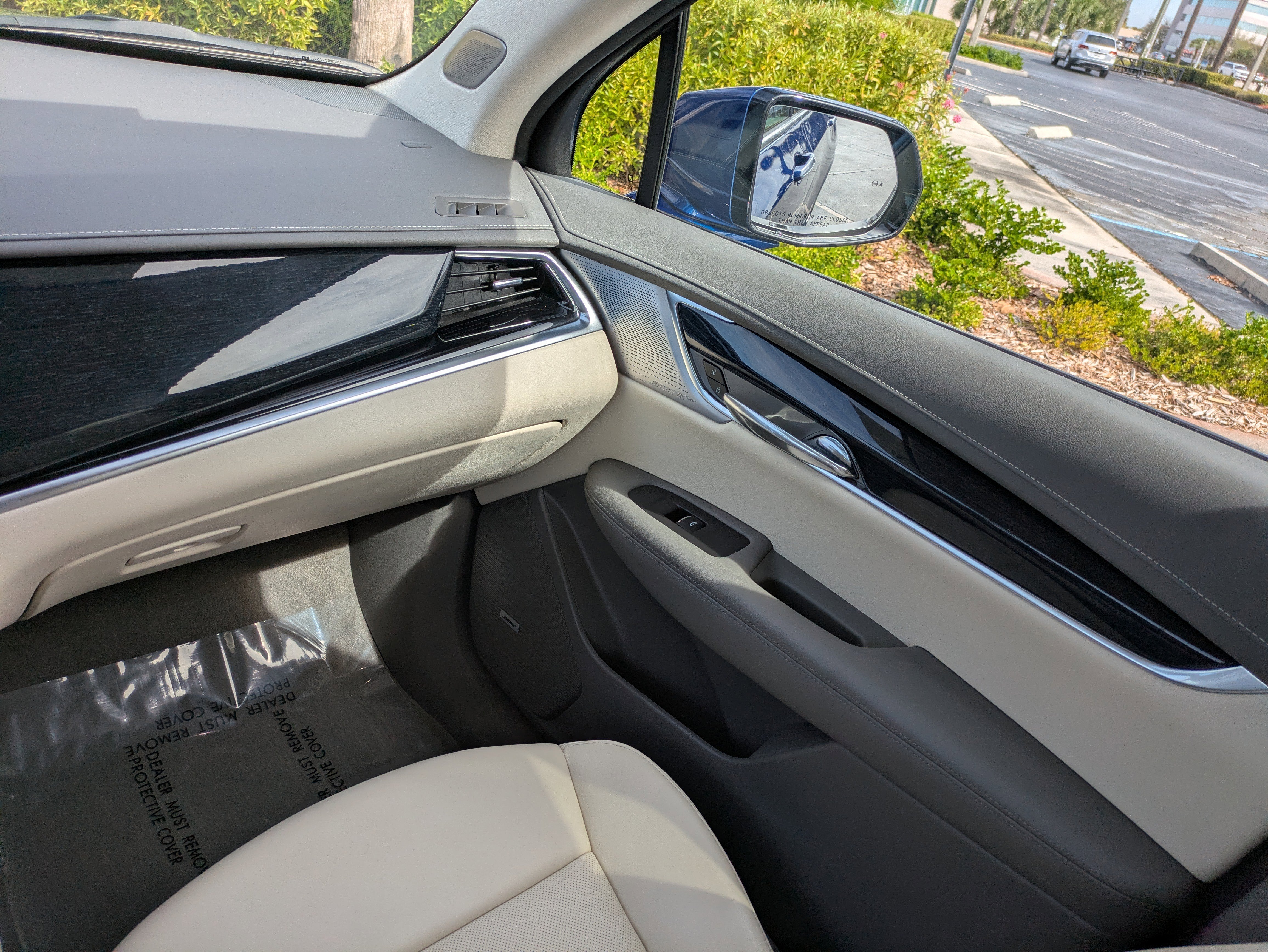 Certified 2024 Cadillac XT6 Premium Luxury image 16