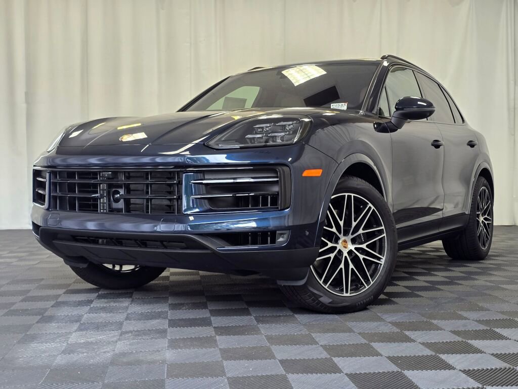 New 2025 Porsche Cayenne image 1