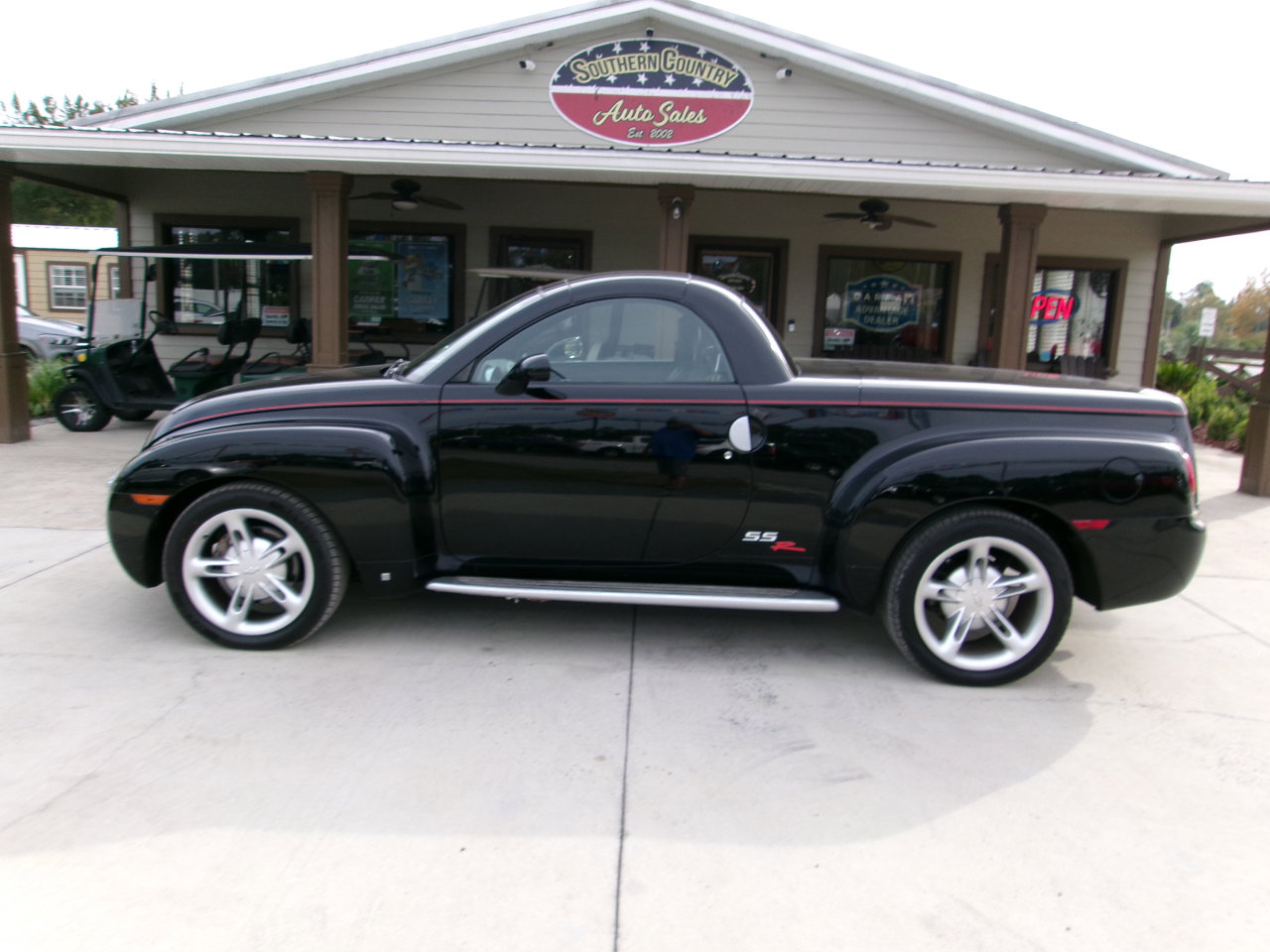 Used 2003 Chevrolet SSR w/ Preferred Equipment Group image 8