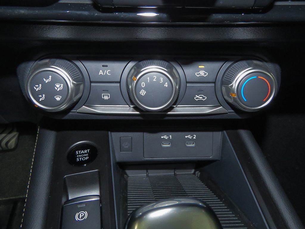Certified 2025 Nissan Kicks SV AWD/4WD image 19