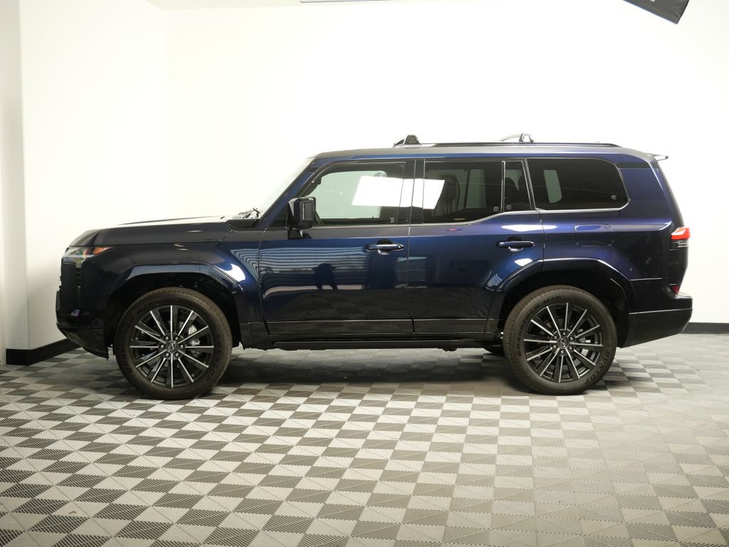 Certified 2026 Lexus GX 550 w/ Accessory Package (2T) AWD/4WD image 5
