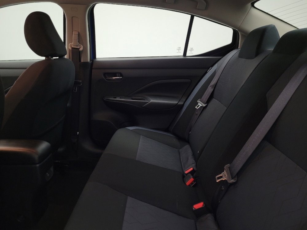 Used 2024 Nissan Versa SV w/ Trunk Package image 18