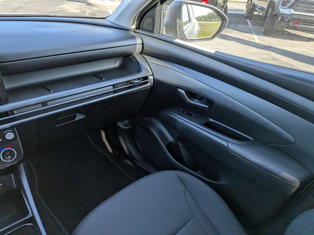 Used 2025 Hyundai Tucson SEL FWD image 20
