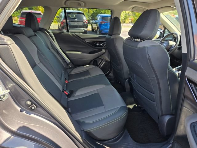 Used 2025 Subaru Outback Onyx Edition AWD/4WD image 22