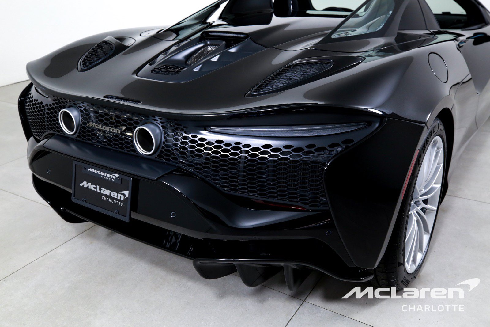 New 2026 McLaren Artura Spider RWD image 33