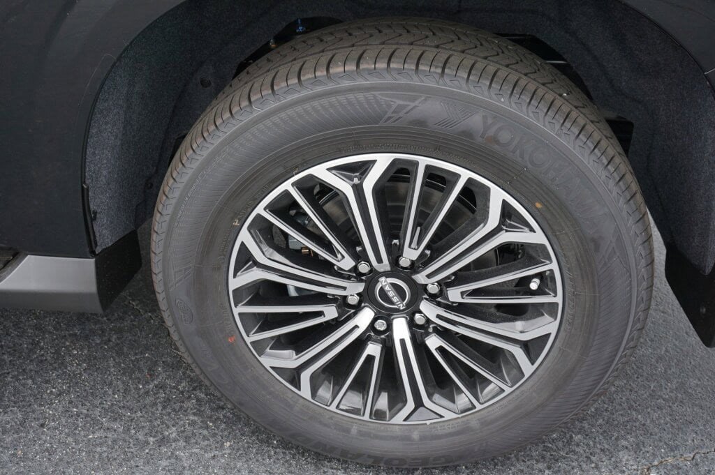 New 2026 Nissan Armada Platinum image 10