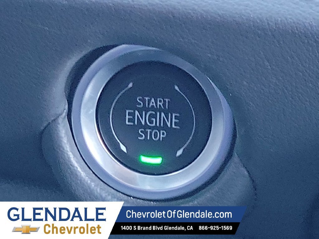 Certified 2025 Chevrolet Suburban LT AWD/4WD image 35