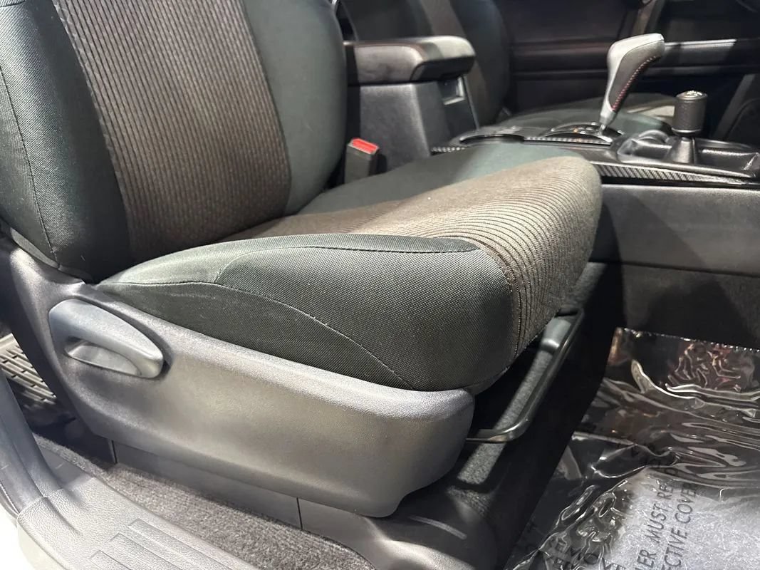 Used 2019 Toyota 4Runner TRD Off-Road AWD/4WD image 95