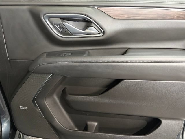 Used 2021 Chevrolet Suburban LT AWD/4WD image 13