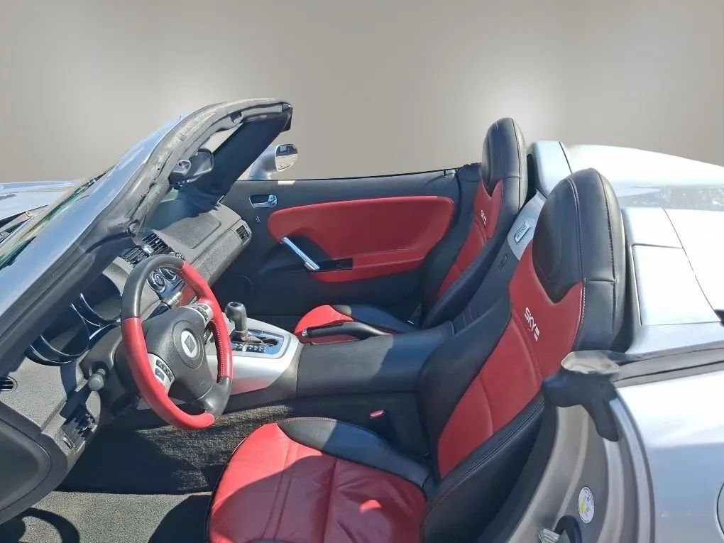 Used 2009 Saturn Sky Red Line RWD image 40