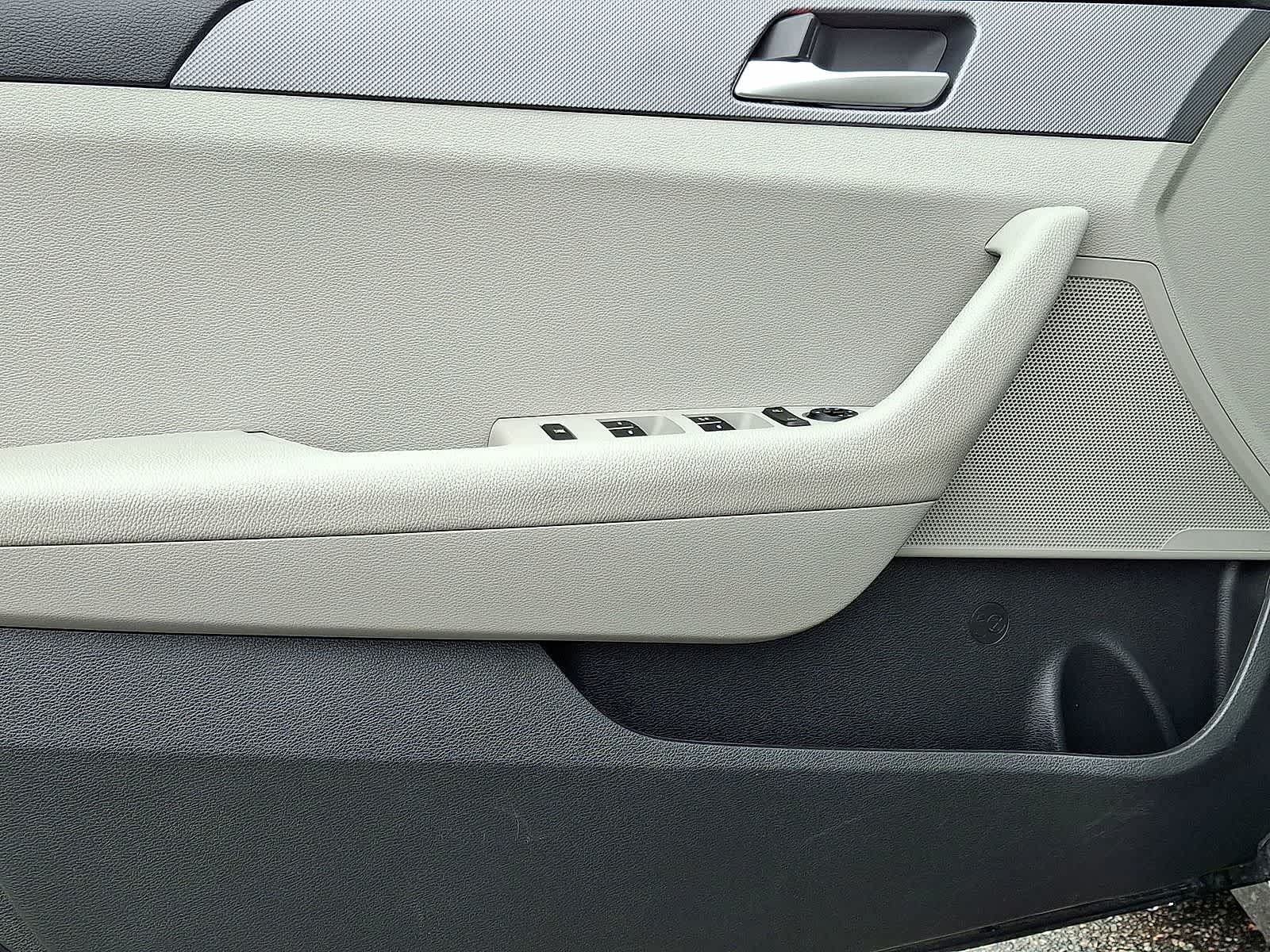 Used 2018 Hyundai Sonata ECO FWD image 25