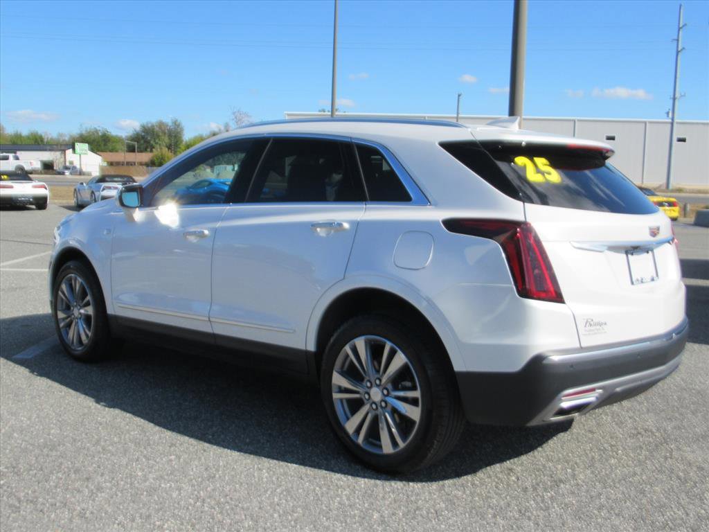 Used 2025 Cadillac XT5 Premium Luxury image 4