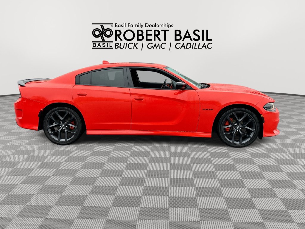 Used 2022 Dodge Charger R/T w/ Blacktop Package RWD image 9