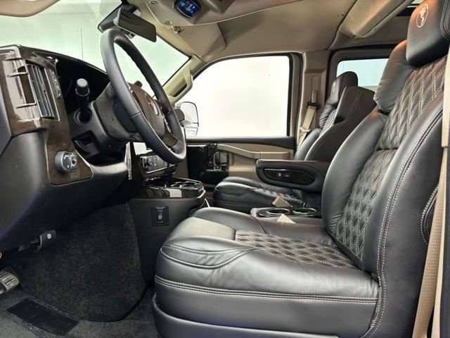 New 2026 GMC Savana 2500 w/ Driver Convenience Package RWD image 19