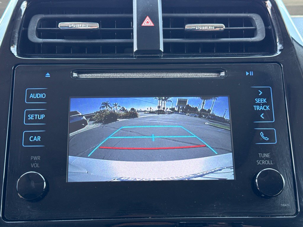 Used 2019 Toyota Prius XLE w/ Premium Convenience Package FWD image 30