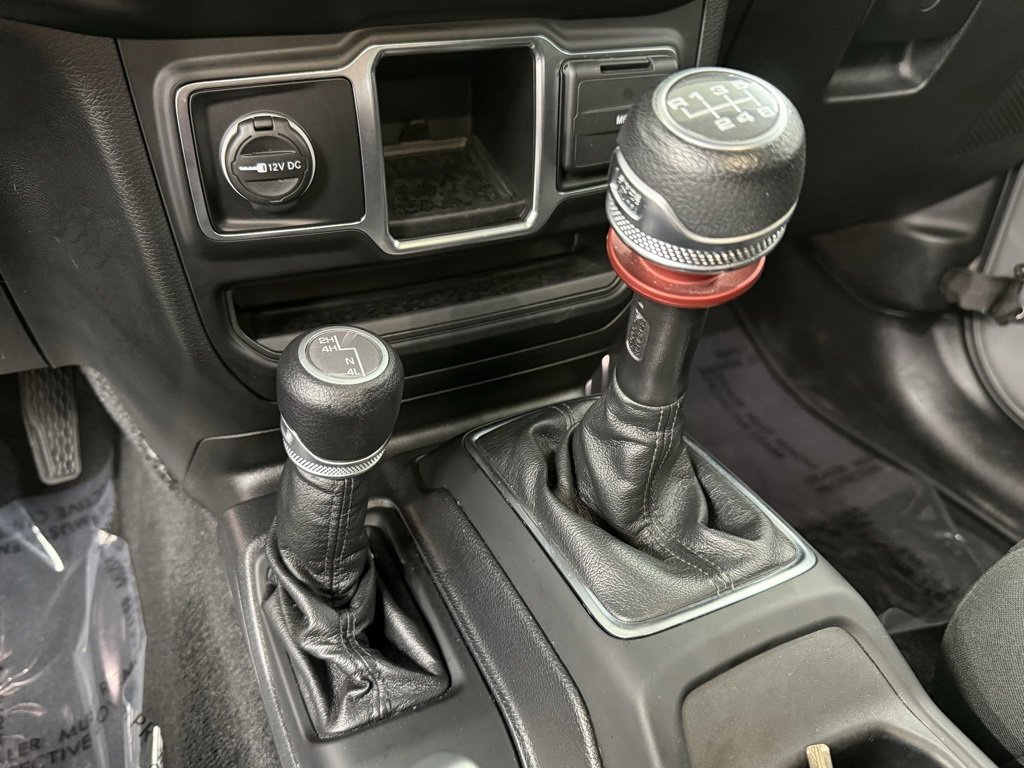 Used 2021 Jeep Wrangler Sport image 24