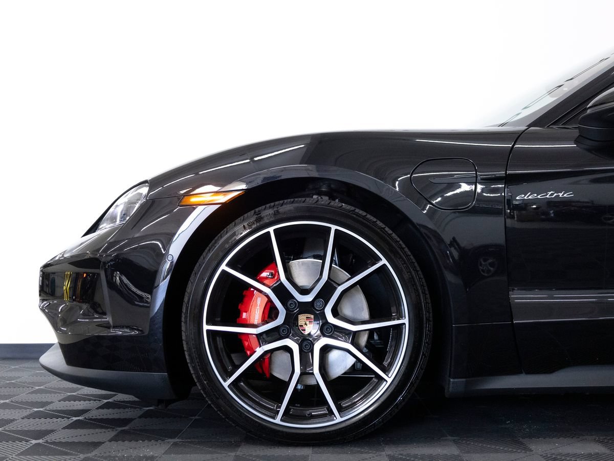 New 2026 Porsche Taycan 4S AWD/4WD image 13