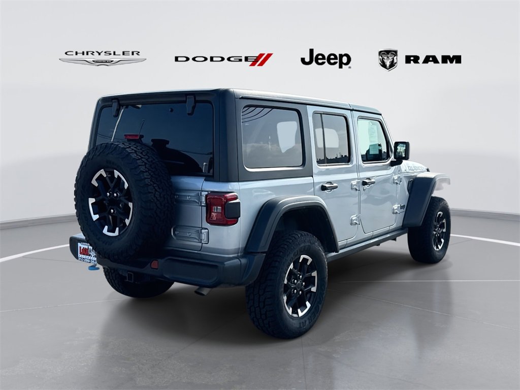 Used 2024 Jeep Wrangler Unlimited Rubicon 4xe image 3