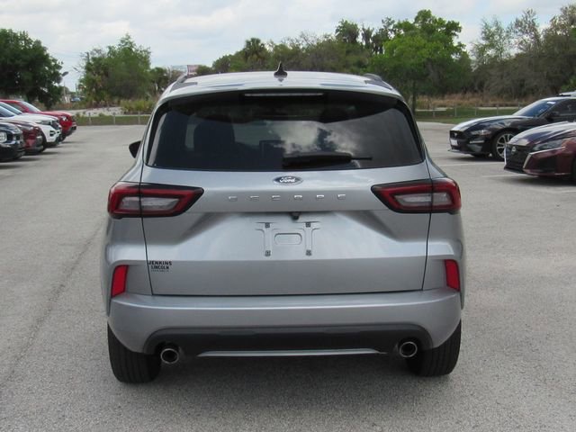 Used 2024 Ford Escape ST-Line image 4