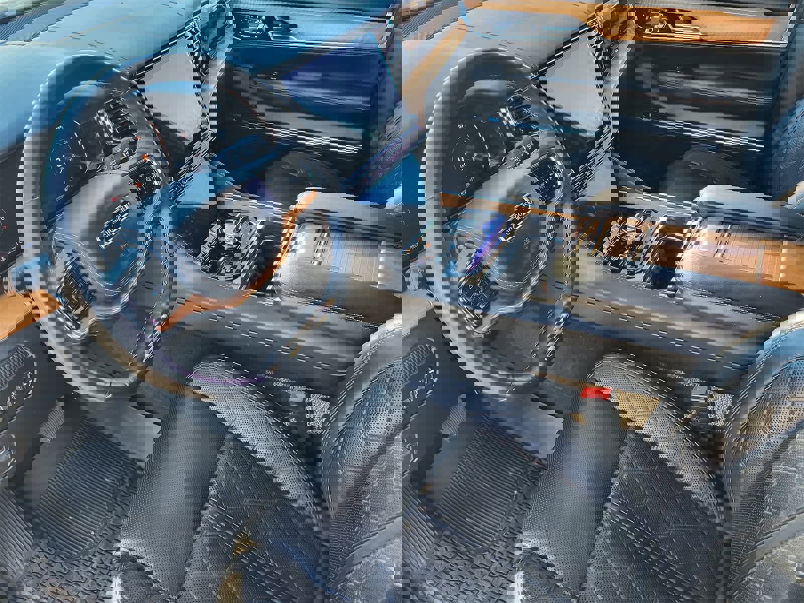 Used 2022 Jeep Grand Wagoneer Series III image 12