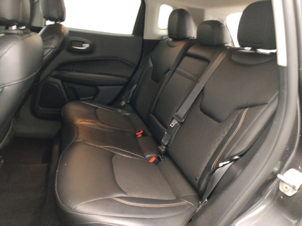 Used 2018 Jeep Compass Latitude w/ Popular Equipment Group image 18