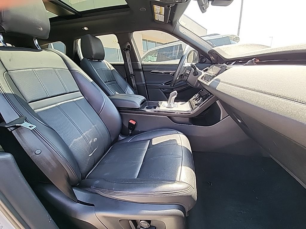 Used 2023 Land Rover Range Rover Evoque R-Dynamic SE image 6