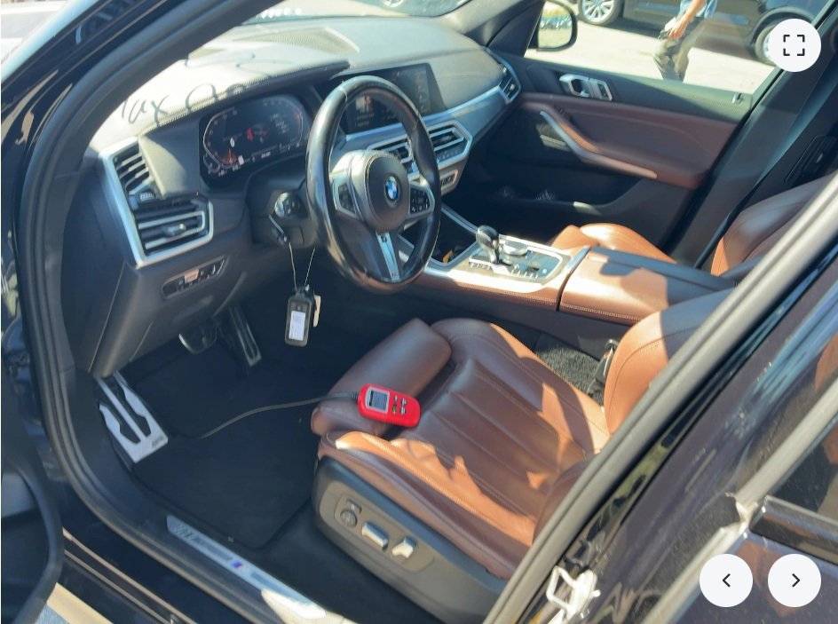 Used 2022 BMW X5 xDrive40i w/ M Sport Package image 2