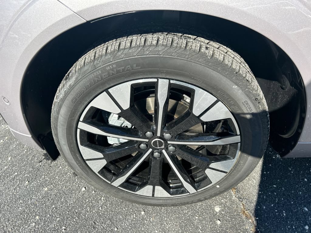 New 2026 Volvo XC60 B5 Plus w/ Protection Package Premier AWD/4WD image 8