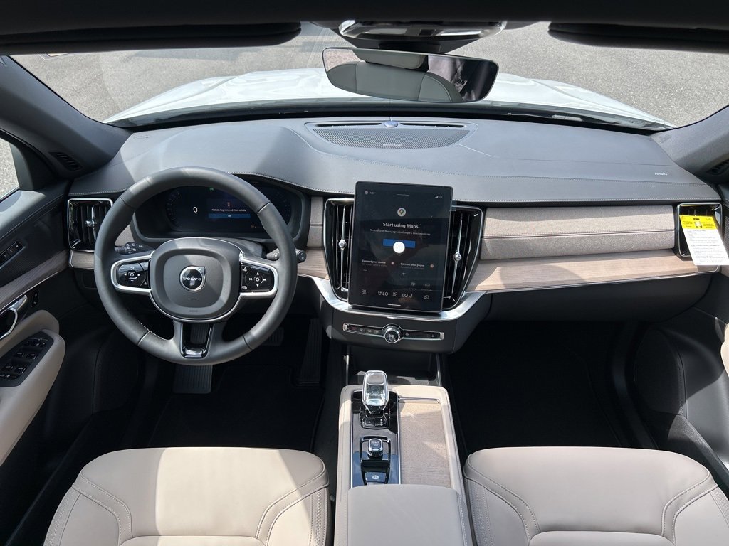 New 2026 Volvo XC90 B6 Plus w/ Protection Package Premier image 5