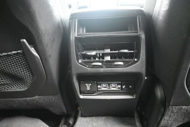 Used 2023 Jeep Grand Cherokee Limited w/ Black Appearance Package AWD/4WD image 51