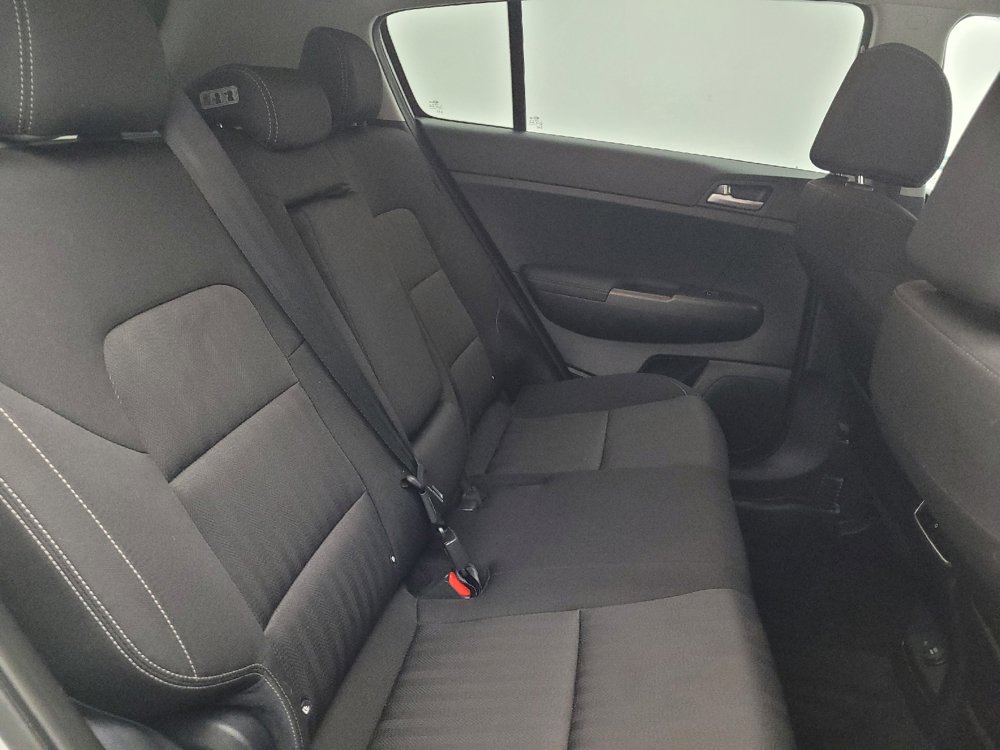 Used 2020 Kia Sportage LX FWD image 19