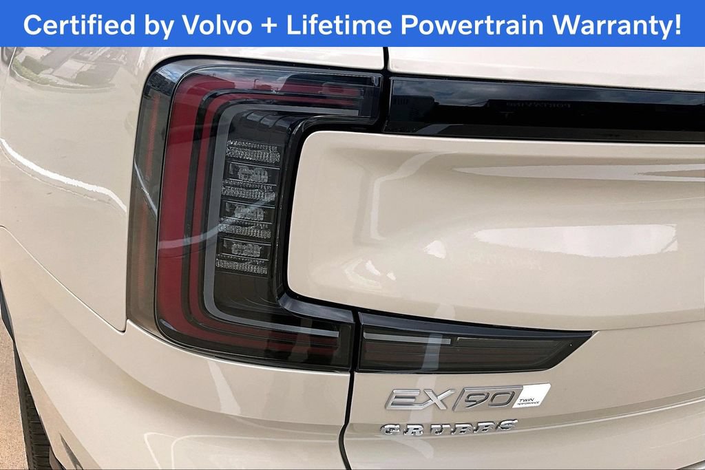 Certified 2025 Volvo EX90 Plus AWD/4WD image 40