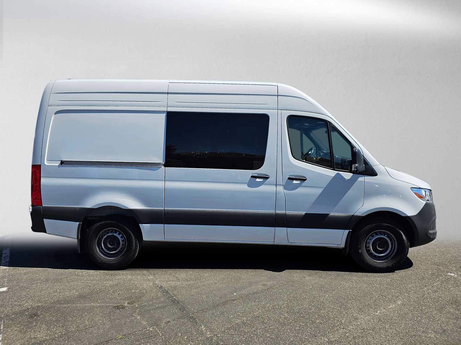 Used 2026 Mercedes-Benz Sprinter 2500 image 2