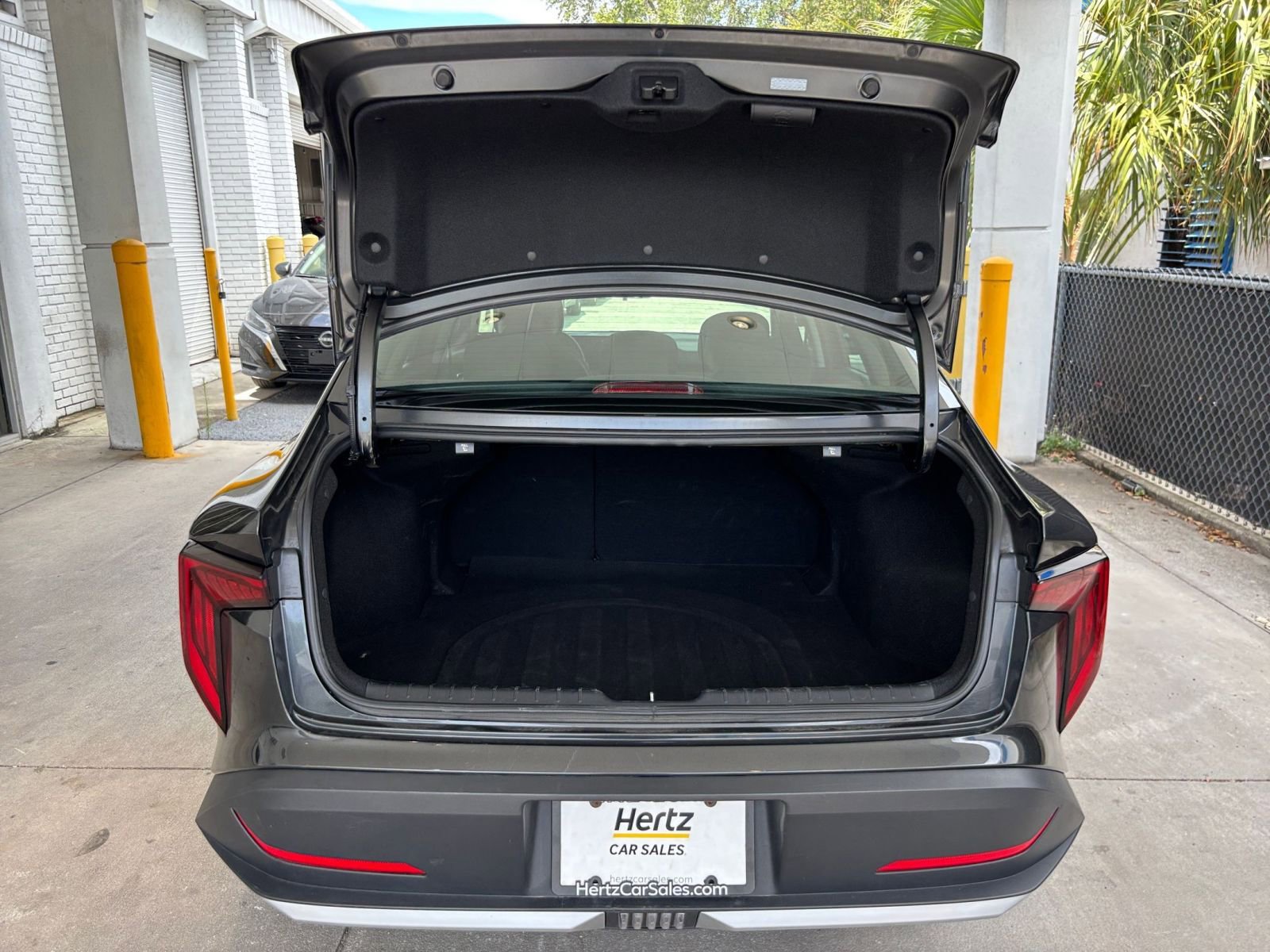 Used 2025 Kia K4 FWD image 32