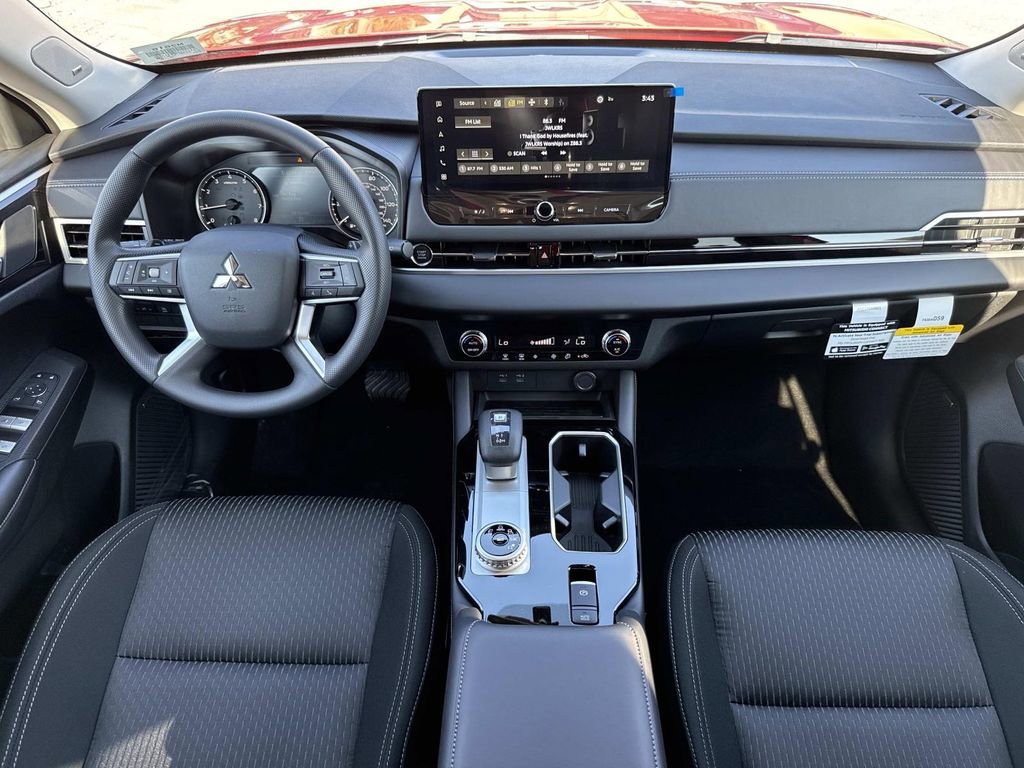 New 2026 Mitsubishi Outlander ES image 16