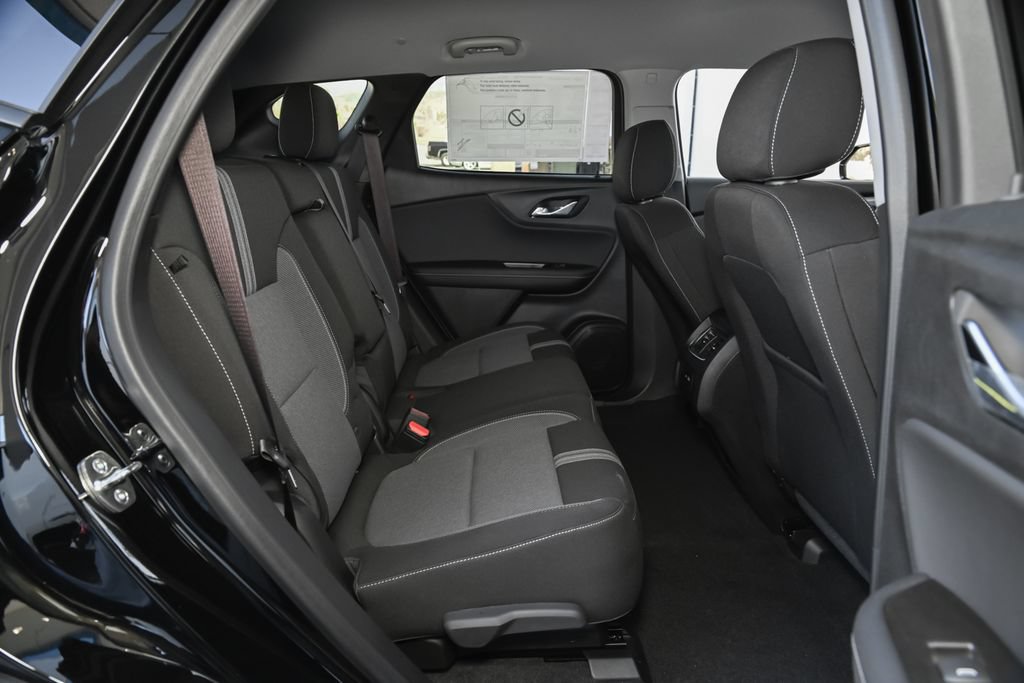 New 2026 Chevrolet Blazer LT w/ Convenience Package AWD/4WD image 35