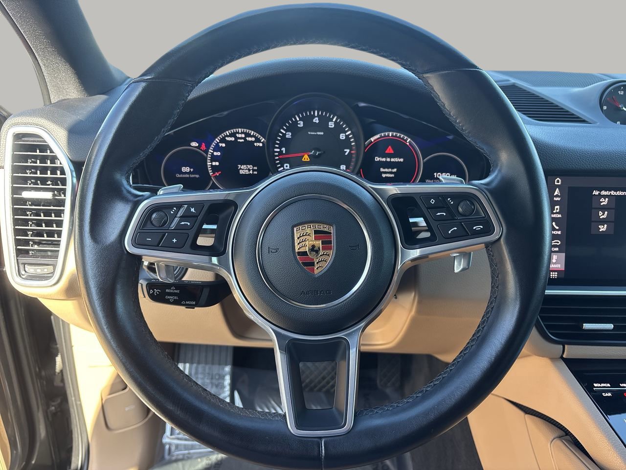 Used 2020 Porsche Cayenne image 31