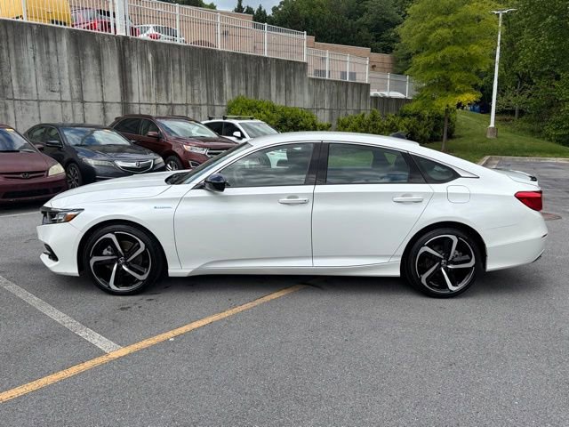 Used 2022 Honda Accord Sport image 4