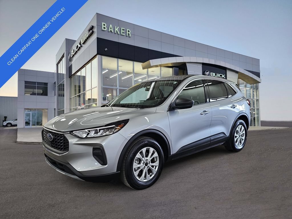 Used 2023 Ford Escape Active w/ Tech Pack #1 AWD/4WD image 1
