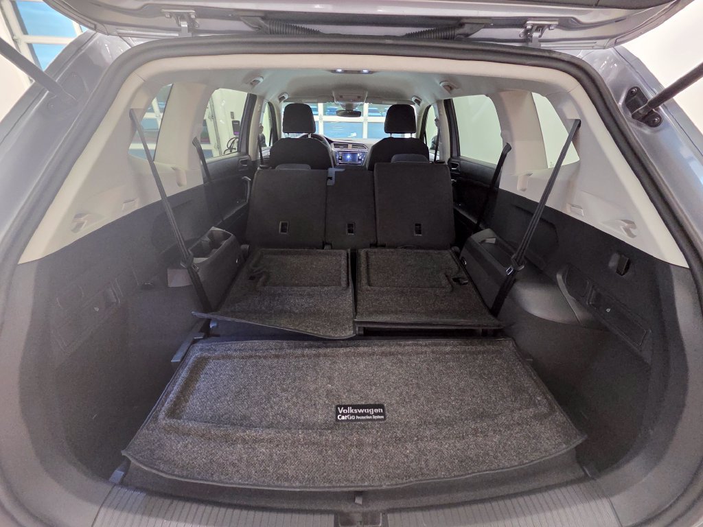 Used 2024 Volkswagen Tiguan S FWD image 30